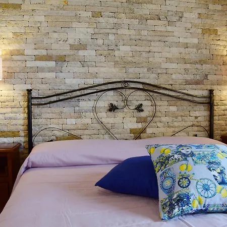 Antico Casale Benali Bed and Breakfast Συρακούσες
